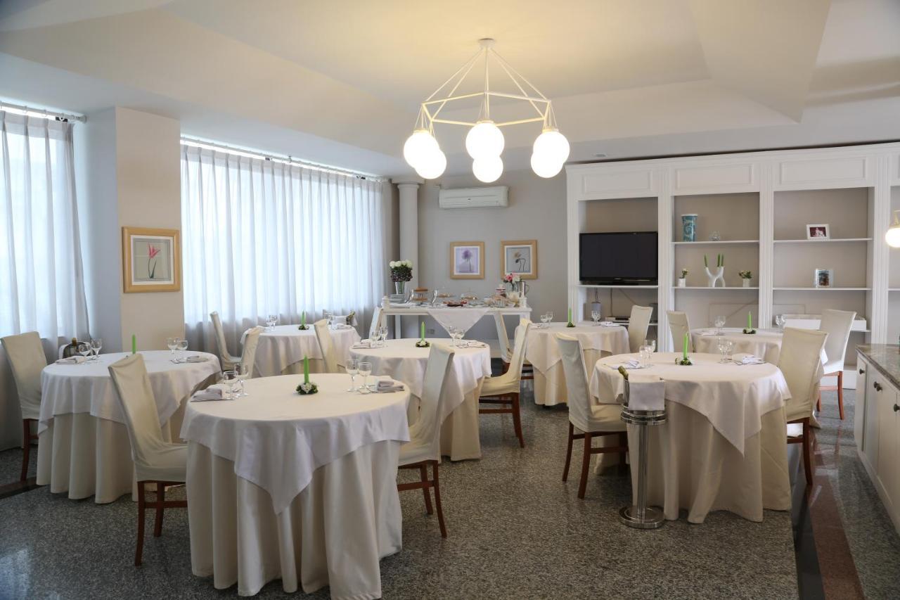Hotel Barbarella Giugliano In Campania Exteriér fotografie